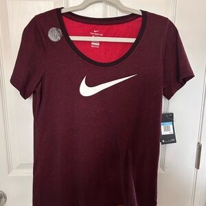Nike Women's Dri-FIT Short Sleeve training T-shirt Size M